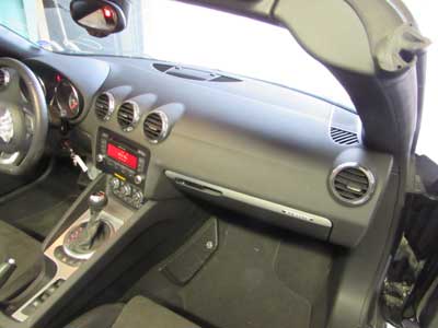 Audi TT Mk2 8J OEM Glove Box Glovebox w/ Knee Airbag 8J1880302A 2008 2009 2010 20119